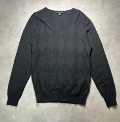 UNIQLO ユニクロ メンズ アーガイル Vネック ニット セーター M ブラック 黒 ウール 70% 混 薄手 長袖 トップス ダイヤ柄 ビジネス カジュアル きれいめ インナー 秋 冬 春 358-064152 普段着 紳士服 シンプル 定番