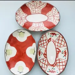 【2枚価格】 ★お値下げしました★美濃焼 和モダン 手描赤絵椿楕円皿　煮物鉢 三つ足　お正月　お値打のサムネイル