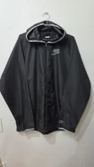 ナイキ ブラック フード ウィンドブレーカー