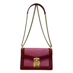 miumiu(ミュウミュウ) ショルダーバッグ - ピンク×レッド チェーンショルダー/型押し加工 レザー