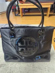 トリーバーチ ブラック ロゴ ショルダーバッグ