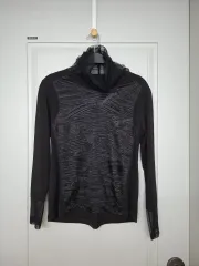 LIE SANGBONG ブラック シースルー タートルネック 긴팔 Tシャツ