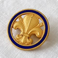 LANVIN】フルール・ド・リスモチーフ ヴィンテージブローチ F97 - メルカリ