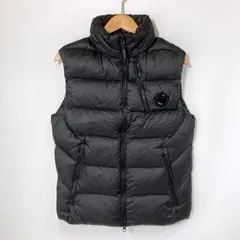 2026年最新】c.p company ダウンベストの人気アイテム - メルカリ