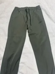 ナイキ スポーツウェア オンラインド カフ ウーブン パンツ オリーブ L