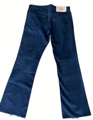 Item thumbnail for item 0c2ec099-4080-4a5d-8c00-da85dce3acd5