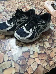 アシックス スニーカー ネイビー/白 送料込み