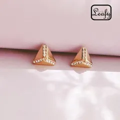 沖縄ちまき ピアス トライアングル 三角 ちまき形 エレガント 上品 光沢 ボリューム感 レディース プレゼント バレンタイン ギフト 2026 春 卒業式 入学式 夏 沖縄 旅行 お土産 アクセサリー 大人可愛い 送料無料 即購入OK 最短当日〜翌日発送