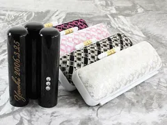 ◇印鑑 銀行印 実印 はんこセット 黒水牛印鑑 側面彫り 名入れ スワロ付き 通常 全3種類 13.5ｍｍ または 15mm 全4色 キラメッシュ 印鑑ケース ケース付き 朱肉付き 旧字 特殊文字 作成 OK おしゃれ かわいい 女性 プレゼントやギフト 成人
