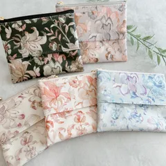 大人可愛いリバティプリントのポケットティッシュケース/バタフライ・ヴァイン/ハンドメイド