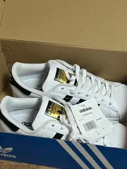 アディダス SUPERSTAR 新品