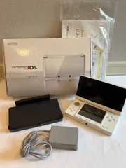 任天堂 Nintendo 3DS CTR-001 ホワイト 付属品付 初期化済み