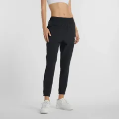 ニューバランス トレーニングパンツ レディース Newbalance ストレッチウーブンジョガーパンツ ロングパンツ 吸汗速乾 ドライ トレーニングウィンドブレーカー スポーツウェア  レディースウェア 長ズボン 黒 ブラック 服/AWP51108-BK