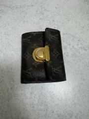 ルイヴィトン 二つ折り財布