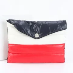 美品 モンクレール トリコロールカラー ダウン セカンドバッグ クラッチ ポーチ 通勤 ビジネス メンズ MUM DH11-1【中古】