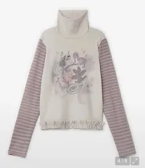 ハグユアースキン ドローイング フリル タートルネック トップス