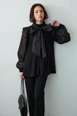 タイ付きシアードッキングペプラムブラウスセットアップ トレフルプラスワン　アプワイザーリッシェ　ジルスチュアート　ストロベリーフィールズ　　ジャスグリッティー　セルフォード　ユナイテッドアローズ　sono 好きに