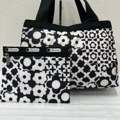 9281　LeSportsac　レスポートサック　モリー　トートバッグ　ハンドバッグ　ワンショルダー　肩がけ　手持ち　手提げ　ブラック系　黒　ホワイト系　白　モノトーン　ナイロン　レディース　花柄　総柄