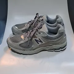 ニューバランス 2002R グレー スニーカー 255mm