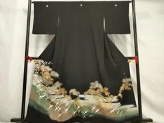平和屋着物■豪華黒留袖　作家物　駒刺繍　群れ鶴枝松文　暈し染め　金銀彩　正絹　逸品　AABF6753br