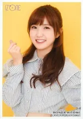 【中古】生写真(女性) IZ*ONE/本田仁美/上半身・左向き・背景黄色/IZ*ONE 1st シングル 「好きと言わせたい」リリース記念 ランダム生写真Ver.2