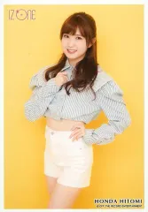 【中古】生写真(女性) IZ*ONE/本田仁美/膝上・背景黄色/IZ*ONE 1st シングル 「好きと言わせたい」リリース記念 ランダム生写真Ver.2