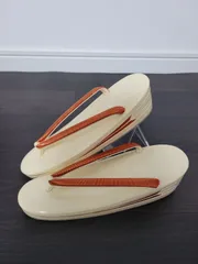 成駒家 成人式 結婚式 フォーマル 草履 和装履物 婦人和装 レディース 赤 ゴールド  エナメル