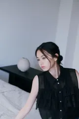 (新品) ZARA ザラ フリル セミ シースルー トップス