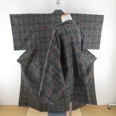 ウール着物 アンサンブル 着物と羽織2点セット 単衣 黒色ｘ灰色ｘ紺色ｘオレンジ色 幾何学模様 バチ衿 カジュアルきもの 身丈160cm