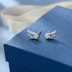天使の羽 ピアス シルバー 小ぶり 華奢 シンプル ESN046