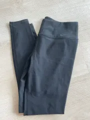 ナイキ ブラック レギンス (正規品/新品)