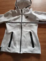 ナイキ テックフリース フーディー ジップアップ ライトグレー