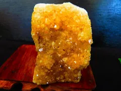 絶品★超美しい★超迫力★限定品★限定品★ブラジル産★ 天然水晶宝石★シトリンクラスター 台付き超巨大560g★tr28902★ｃ－1