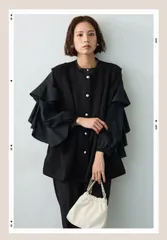 ティアードフリルスリーブパールボタンブラウス　黒　frene フラーネ