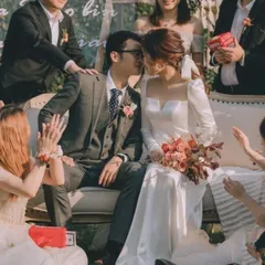 ウェディングドレス 長袖 スクエアネック エレガント