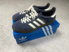 アディダス ガゼル インドア 新商品 275