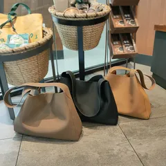 ショルダーバッグ 大容量 ソフトレザー ワンショルダー 3色 韓国