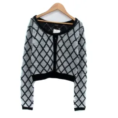 リゼクシー RESEXXY × nuts ニットカーディガン ラウンドネック ショート丈 ダイヤ柄 オフホワイト 黒 ブラック /HO16