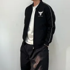 NBA シカゴ・ブルズ スタジャン ジャケット