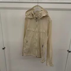 モンベル アウトドア ウィンドブレーカー