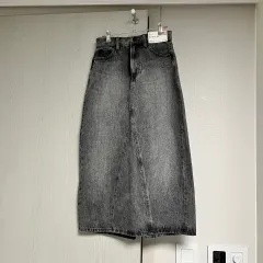 （タグ付き新品）UNIQLO ユニクロ グレー デニム スカート 55サイズ