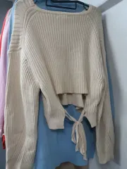 アイボリー リボン結び クロップド ニット