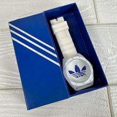美品【電池交換済・箱付】アディダス 腕時計 サンティアゴ ADH2820 白 