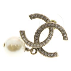 CHANEL CCロゴ 片耳用ピアス イヤリング - メルカリ