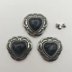 R015・ハート型 レザークラフト コンチョ 3個セット ねじ式 ヴィンテージ風 黒