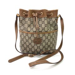 GUCCI GG柄 巾着ショルダーバッグ ヴィンテージ - メルカリ