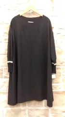 M01　ビアズリー　BEARDSLEY　袖ボーダーデザイン　ウール混のカジュアルワンピ　体型隠しにピッタリな丈感でおすすめです♪