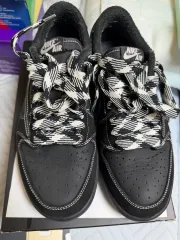 ジョーダン1 トラヴィス スコット ブラックファントム 270mm 出品