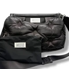 Maison Margiela　メゾンマルジェラ　グラムスラム　ミディアム　ショルダーバッグ　クラシック　ブラック　SB1WG0034 　GLAM SLAM Classique　ポーチ付き　レザー　レディース　メンズ　ユニセックス　ハイブランド　4628