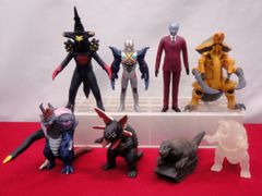 ウルトラマン怪獣 フィギュア 11体セット 怪獣ソフビ - メルカリ